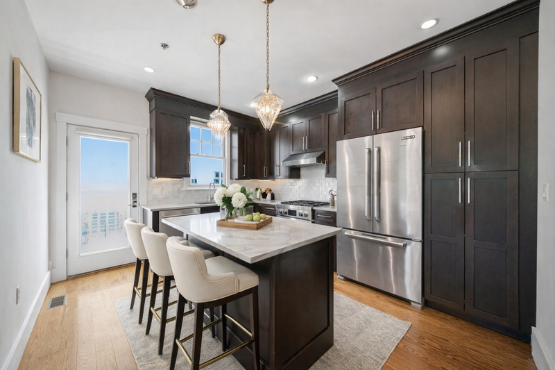 Cambridge Townhome: 9 Montague Street - C