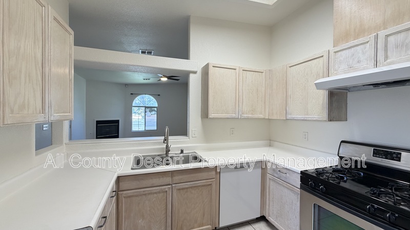 Main Rental Photo 4