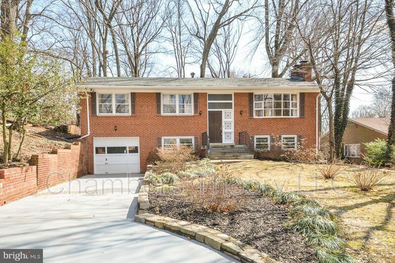 Falls Church House: 3035 Hazelton St.