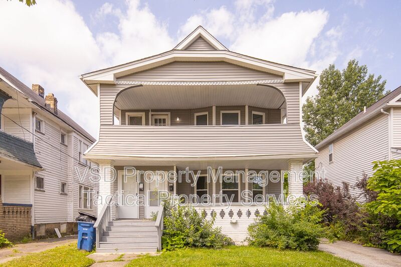Cleveland Condo: 3694 E 147 St