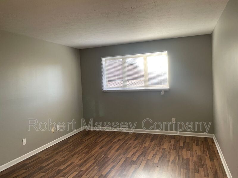 Louisville Condo: 1829 Edenside Avenue