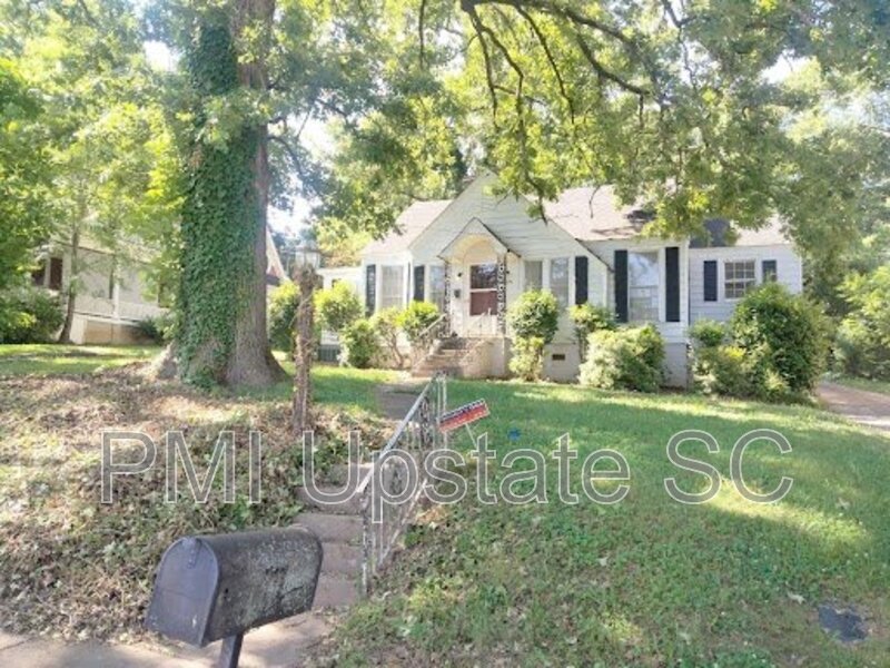 Laurens House: 129 Academy Street