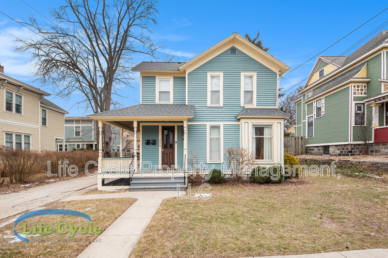 Grand Rapids Condo: 310 Union Avenue Southeast - 2