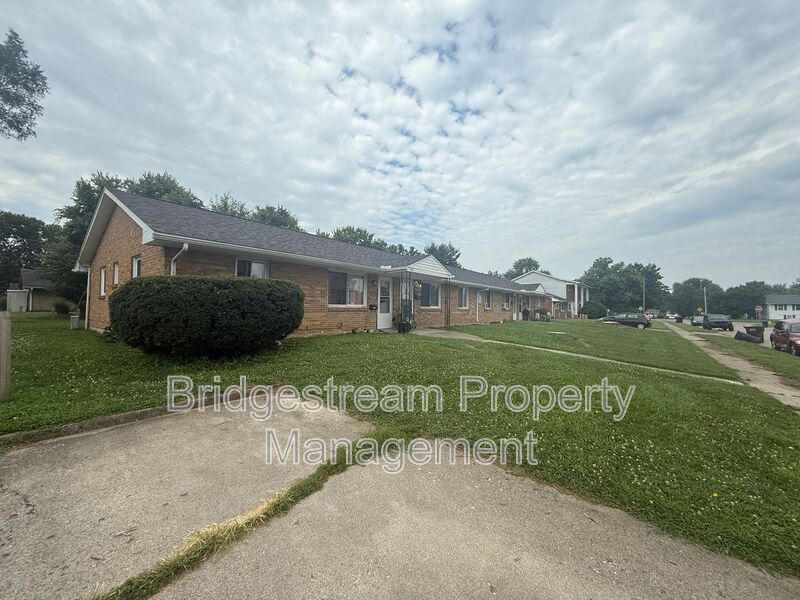 Miamisburg House: 1214 Case Ave