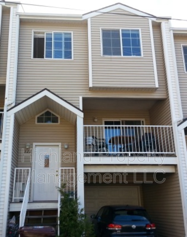 Pullman House: 322 NE Whitman St