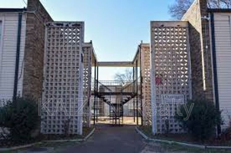 Memphis Condo: 151 North Belvedere Boulevard - 1