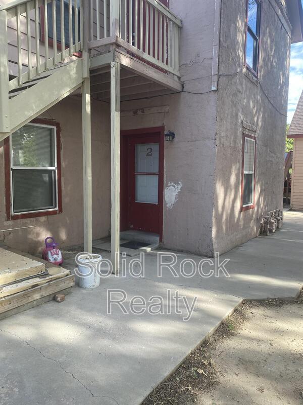 Pueblo Condo: 714 East 3rd Street