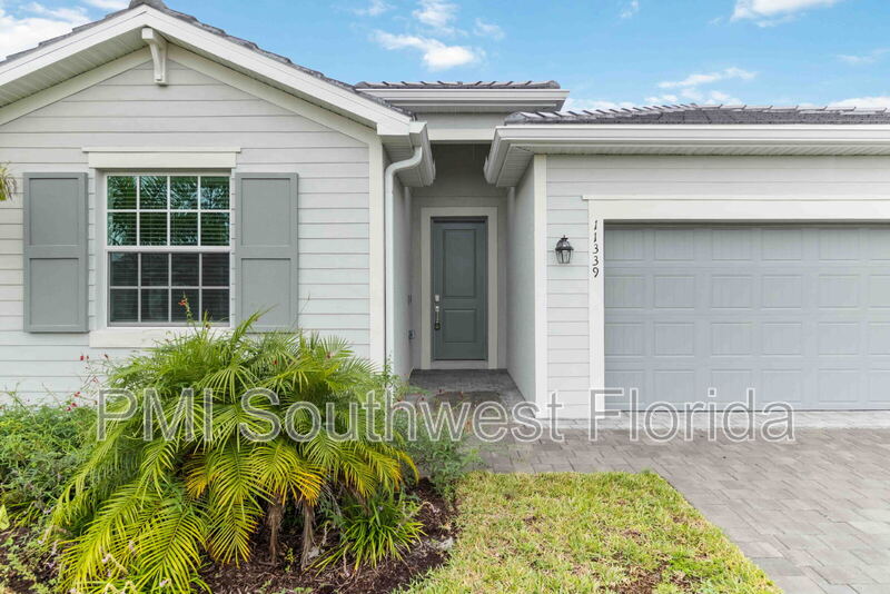Venice House: 11339 Pinot Dr