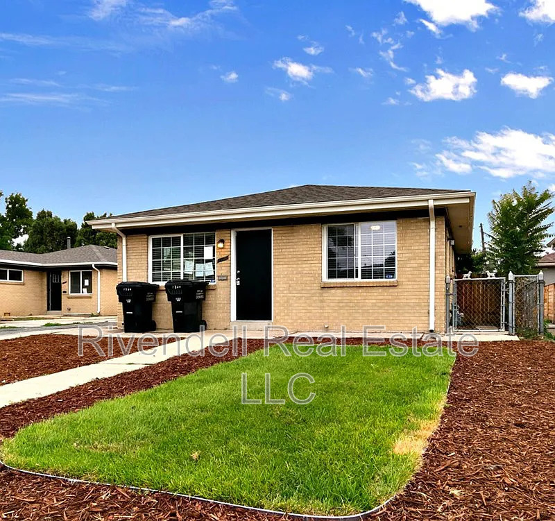 Denver Condo: 1320 Winona Ct