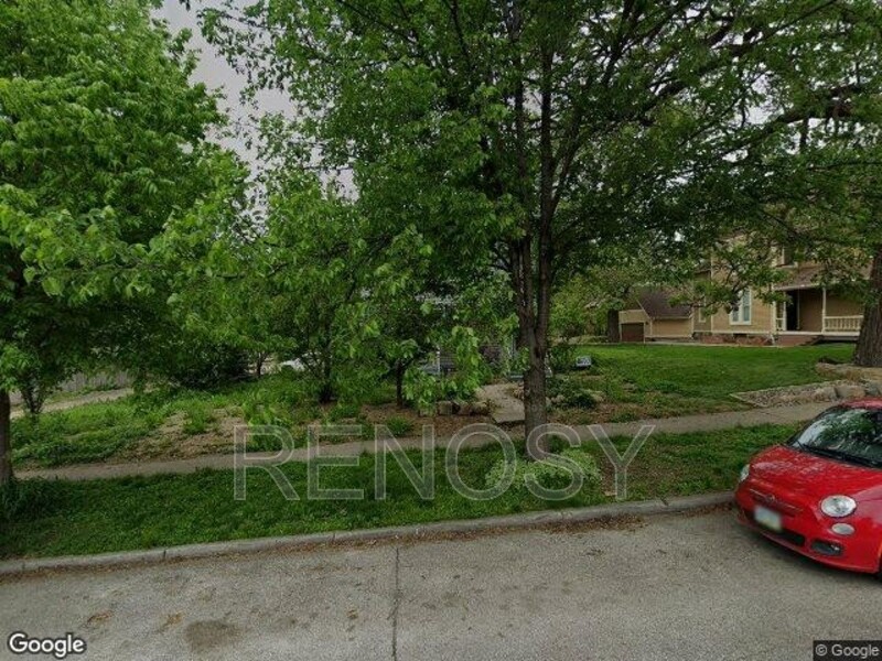 Des Moines House: 732 19th St