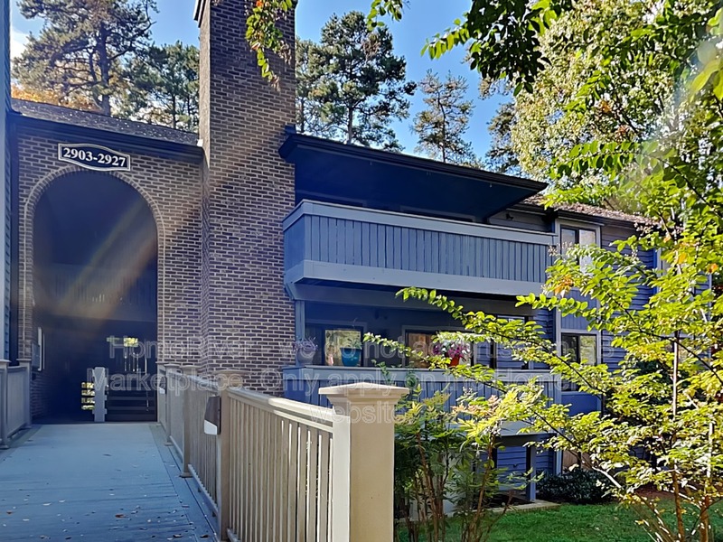 Greensboro Condo: 2921 Oaktop Cir