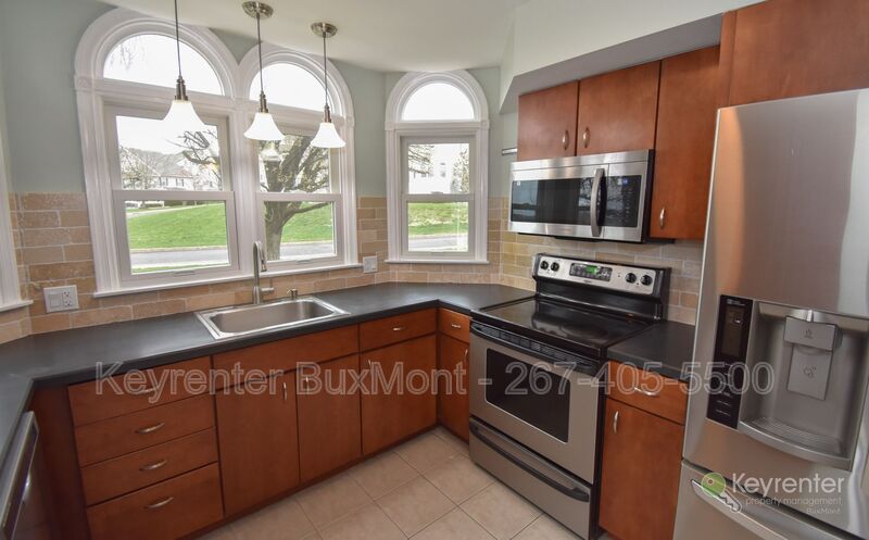 Jamison Condo: 1401 Kathleen Court