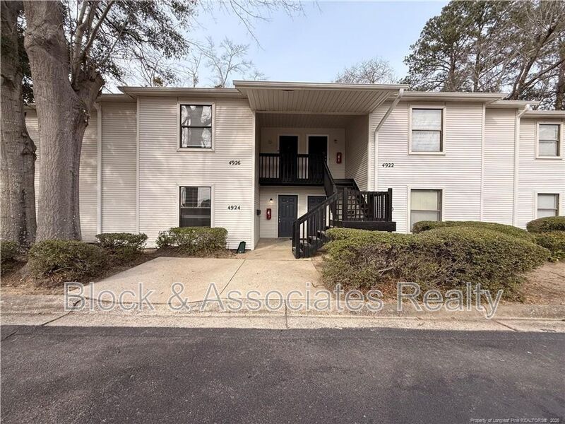 Hope Mills House: 4924 Cameron Road