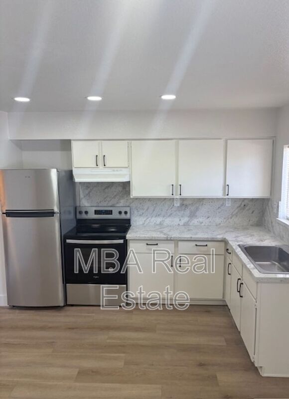 Phoenix Condo: 5040 N 18th Ave