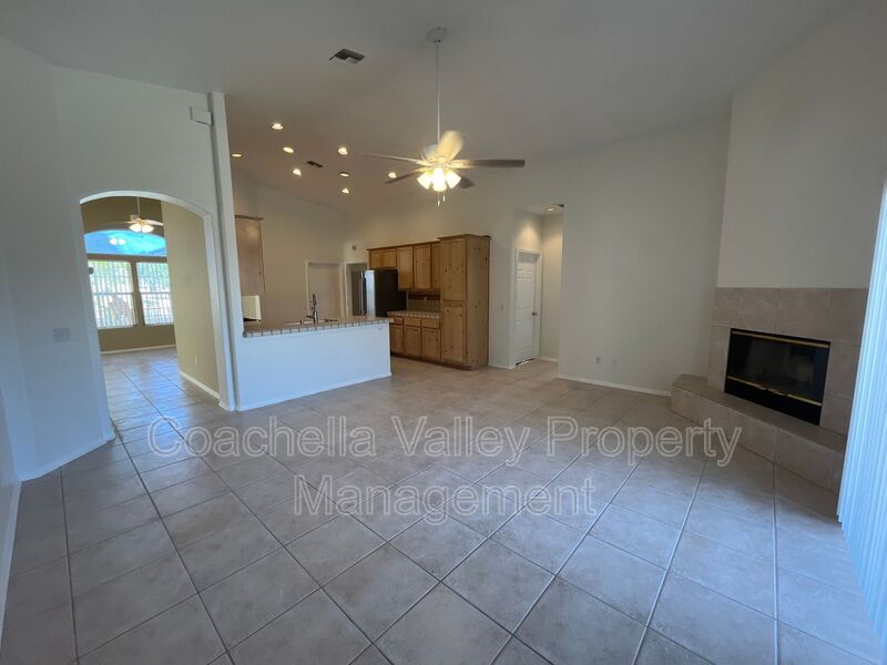 Cathedral City House: 67945 Verona Road