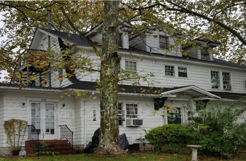 Berlin Condo: 251 white horse pike