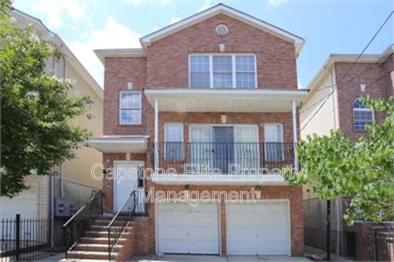 Newark Condo: 117 Hudson Street