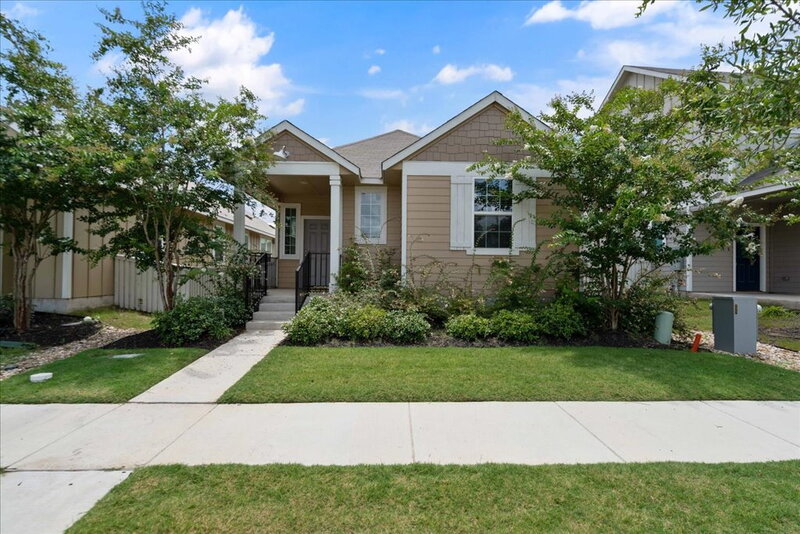 Kyle House: 330 Hortus Drive