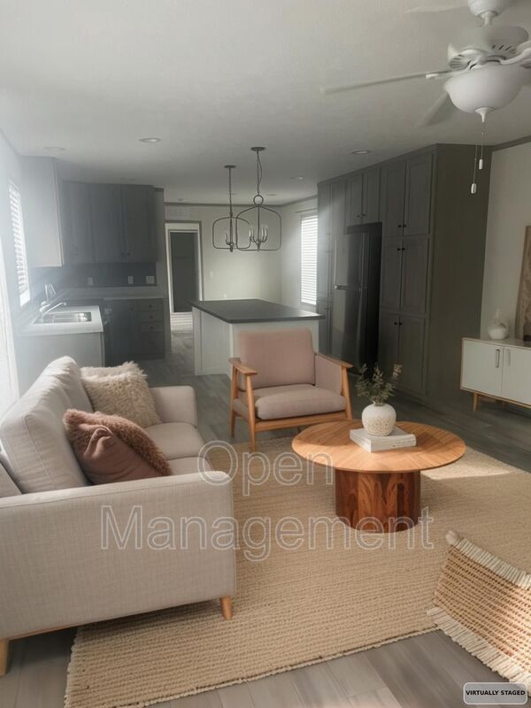 West Fargo House: 825 1st Ave