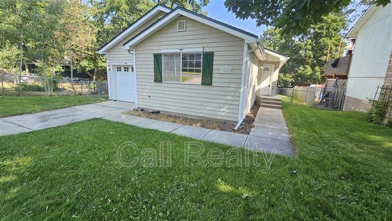 Spokane House: 3127 E 18th Ave