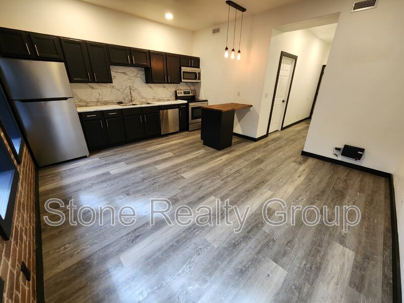 Terre Haute Condo: 2170 North 13th Street