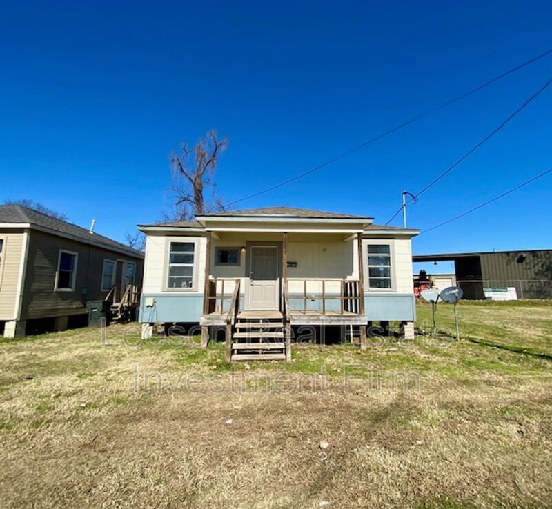 Bossier City House: 547 Wyche St.