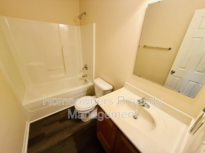 Hope Mills Condo: 3332 Kenmont Ln