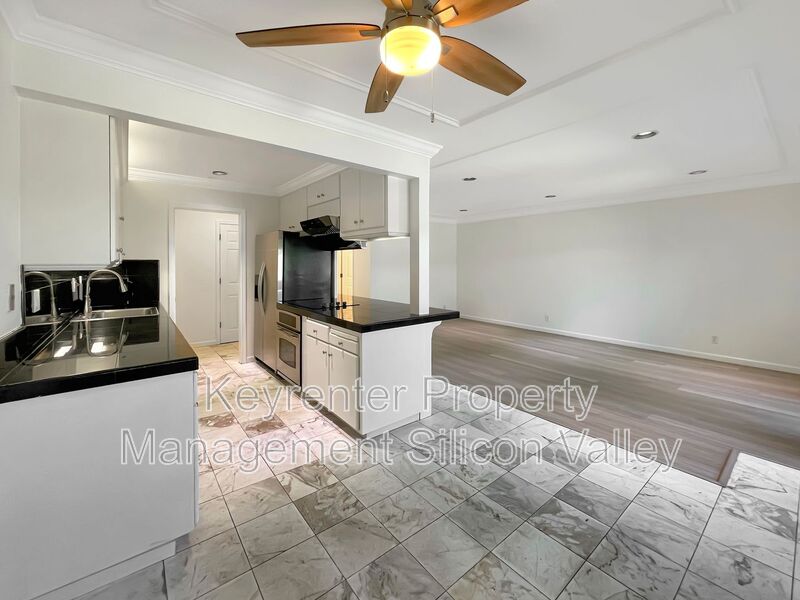 San Jose House: 1898 Meridian Ave