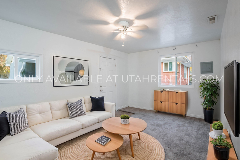 Provo House: 637 N 600 W