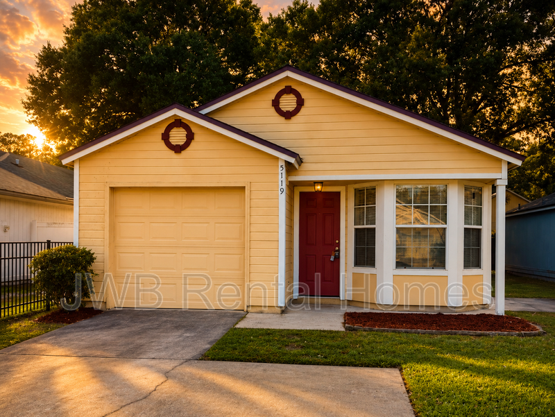 Jacksonville House: 5119 Somerton Ct