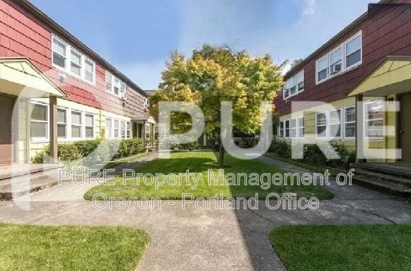 Portland House: 540 NE 44th Ave