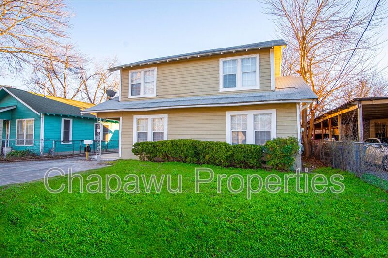 San Antonio House: 526 Cooper