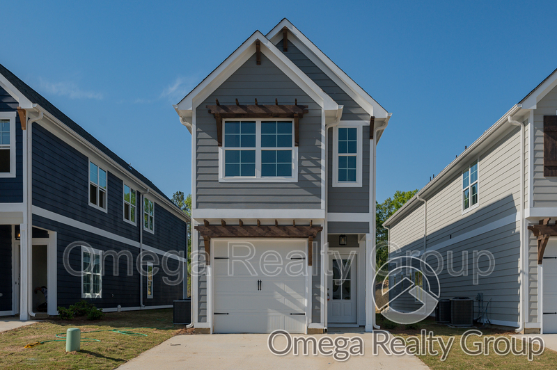 Calera House: 196 Creek Run Way