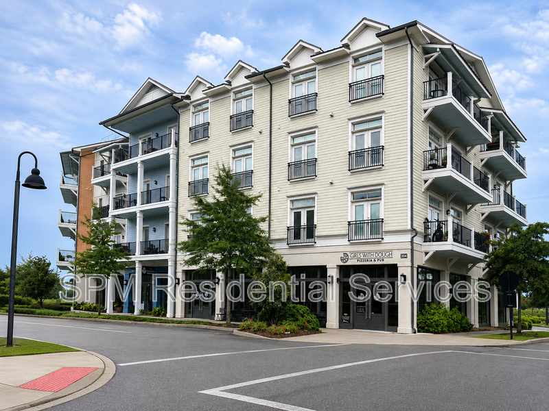 Wilmington House: 204 Arcadian Row