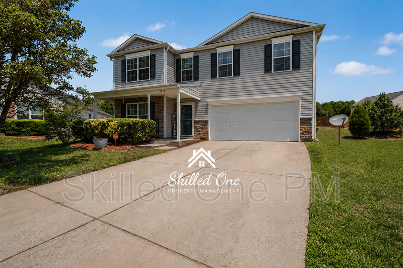 Greensboro House: 3914 Southeast Jack Pine Court
