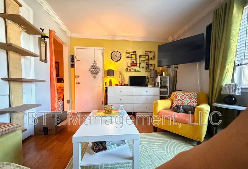 Silver Spring Condo: 8705 Plymouth St - 3