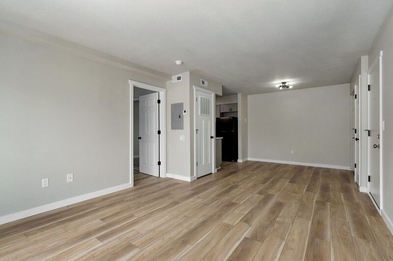 Springfield Condo: 2213 East Macs Court - 18