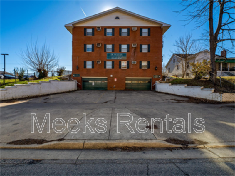 Huntington Apartment: 1739 6th Ave.