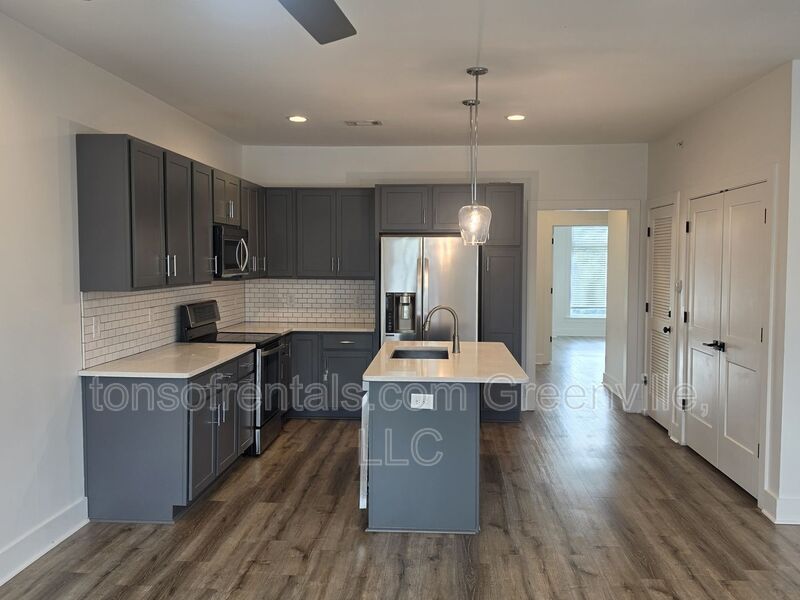 Greenville Condo: 121 Sams Drive