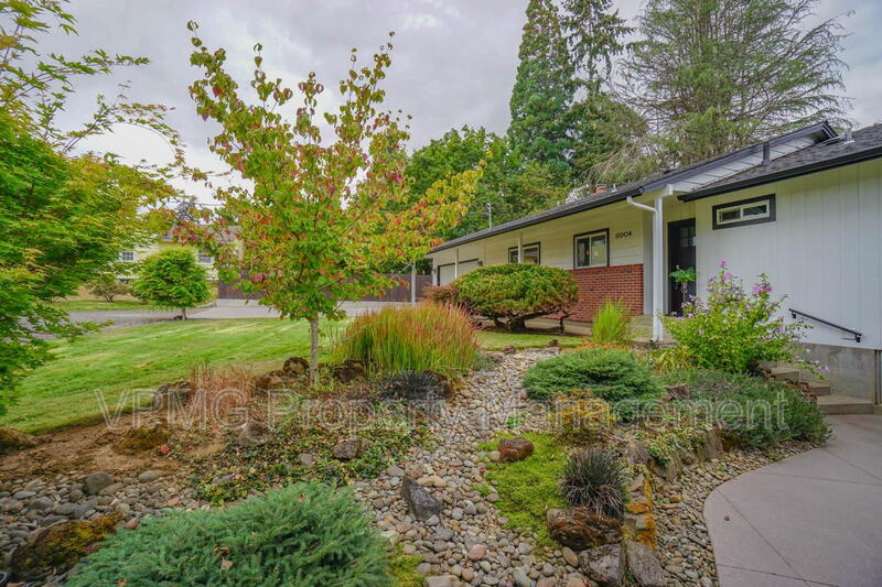 Vancouver House: 6904 NE 70th St