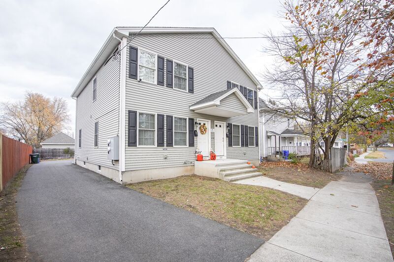 Springfield House: 160 Goodwin St