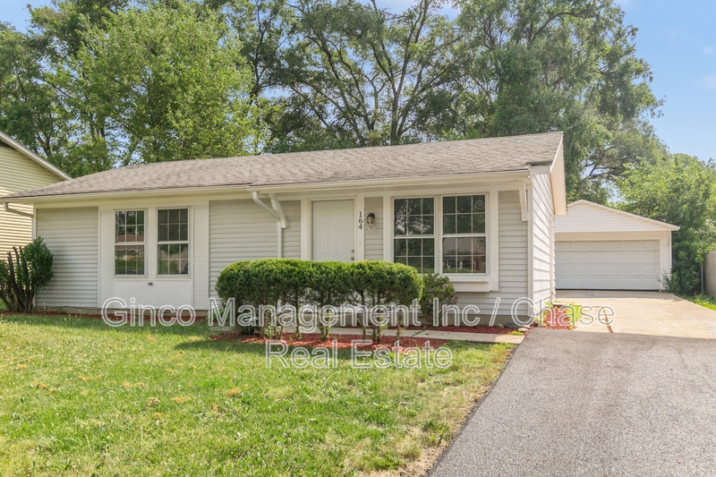 Bolingbrook House: 164 Galewood Drive