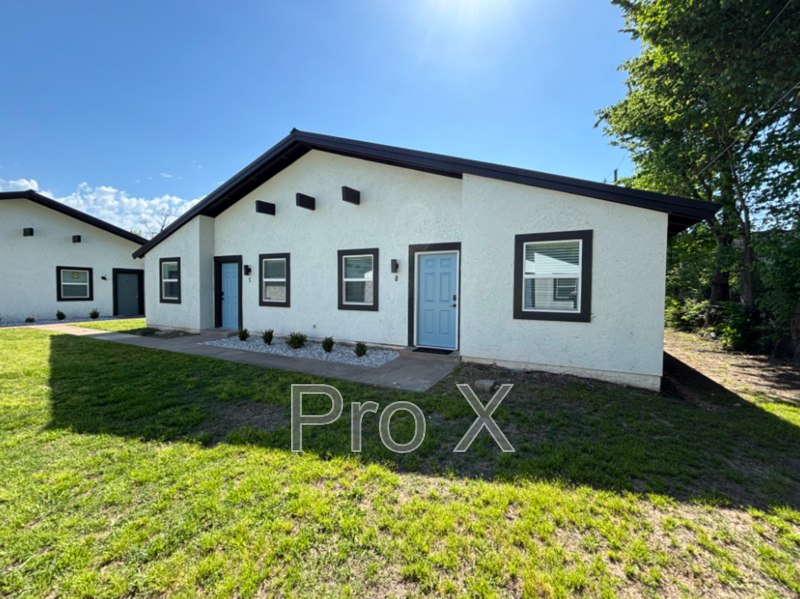 Springdale House: 309 Park St
