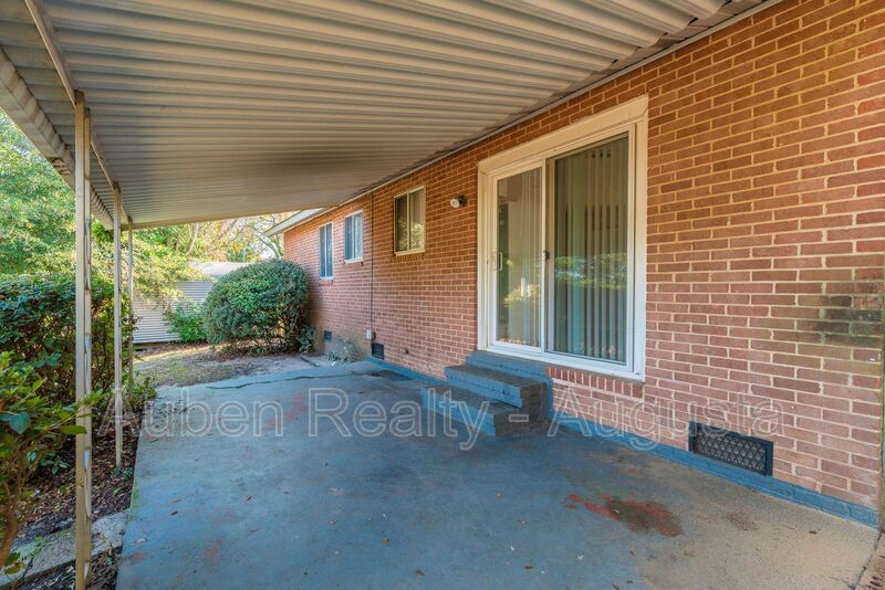 Request a Viewing for 3027 Jeanne Road Tenant Turner