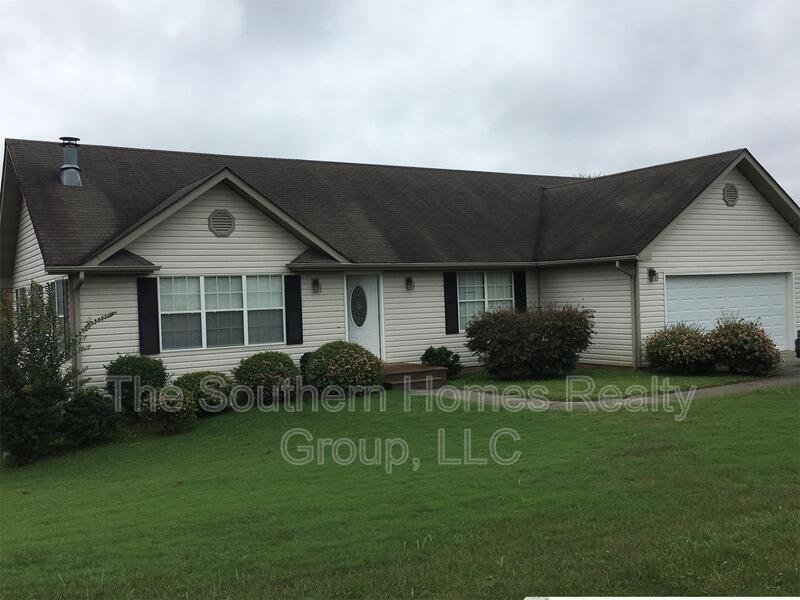 Athens House: 137 Cunningham Drive