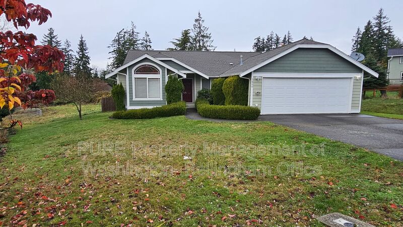 Bellingham House: 3800 Megan Lane