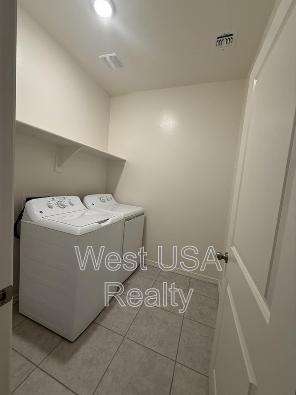 San Tan Valley House: 4342 E Kolin Lane