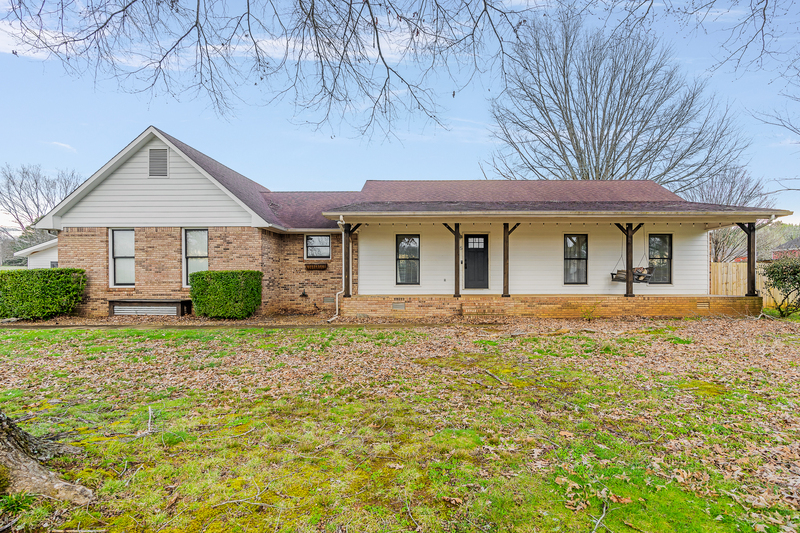 Huntsville House: 365 Bell Factory Road
