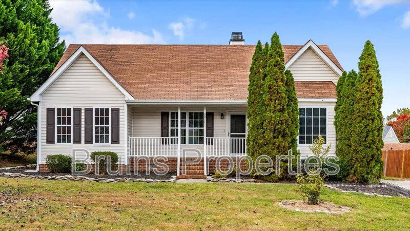 Jamestown House: 3011 Butterwood Drive