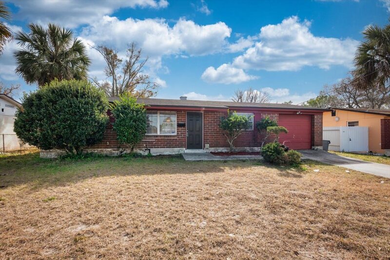 Jacksonville House: 10814 Indies Dr S